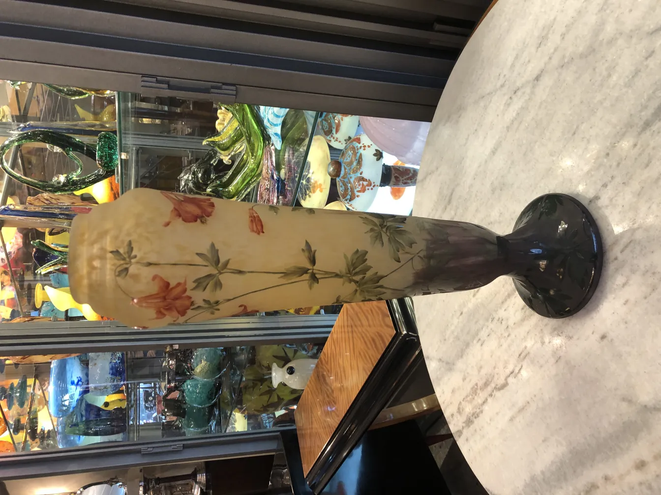 古董达姆南希玻璃，带有装饰花卉