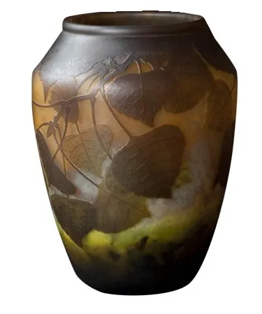 antikervase mit signatur daum nancy und blattdesign