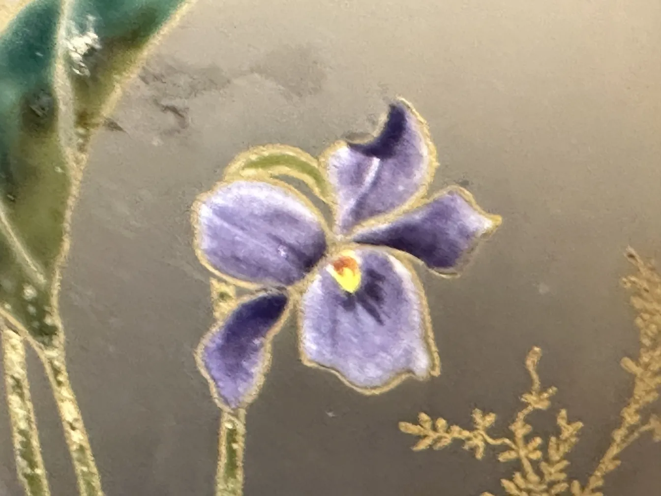 Vidro antigo assinado Daum Nancy com flor azul