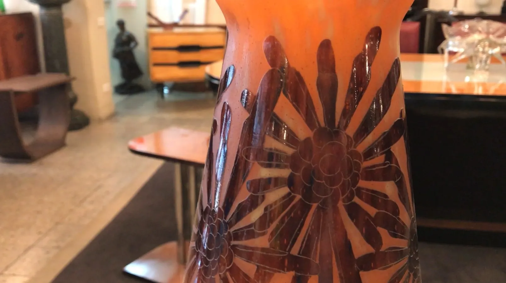 zujaj muqayq ma'a taswiq zhur, qadam Charder