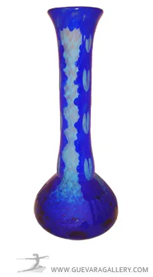 Vase de verre vintage signé par Charder de couleur bleue