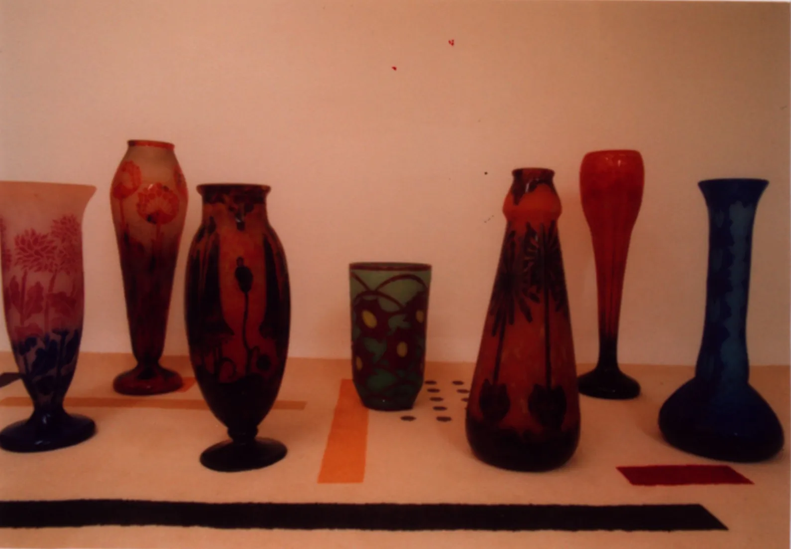 Vases en verre signé Charder antiques de différentes couleurs et formes