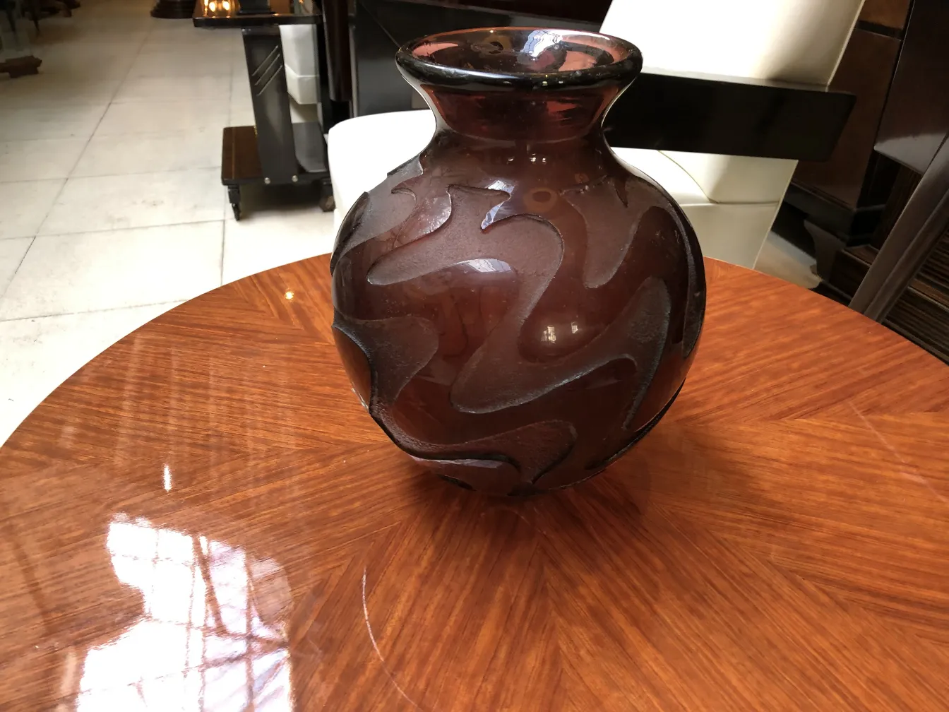 antique signed glass Degué with decorative swirling design