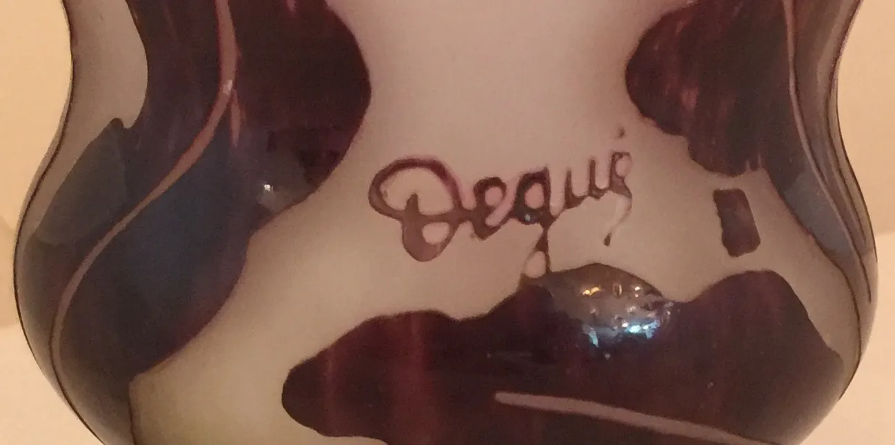 Signed Degué glass with a unique design, French antique.