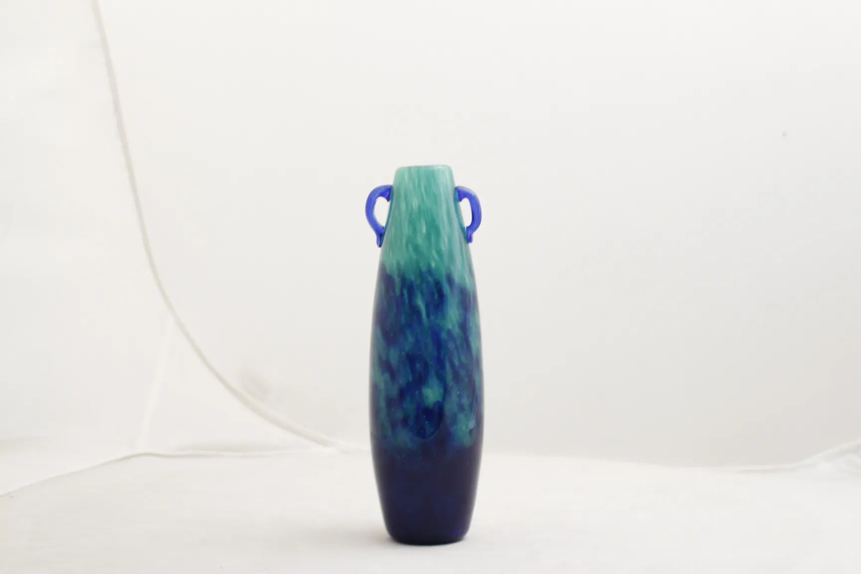 vase in vetro firmato Degué, decorativo, design moderno, blu e verde