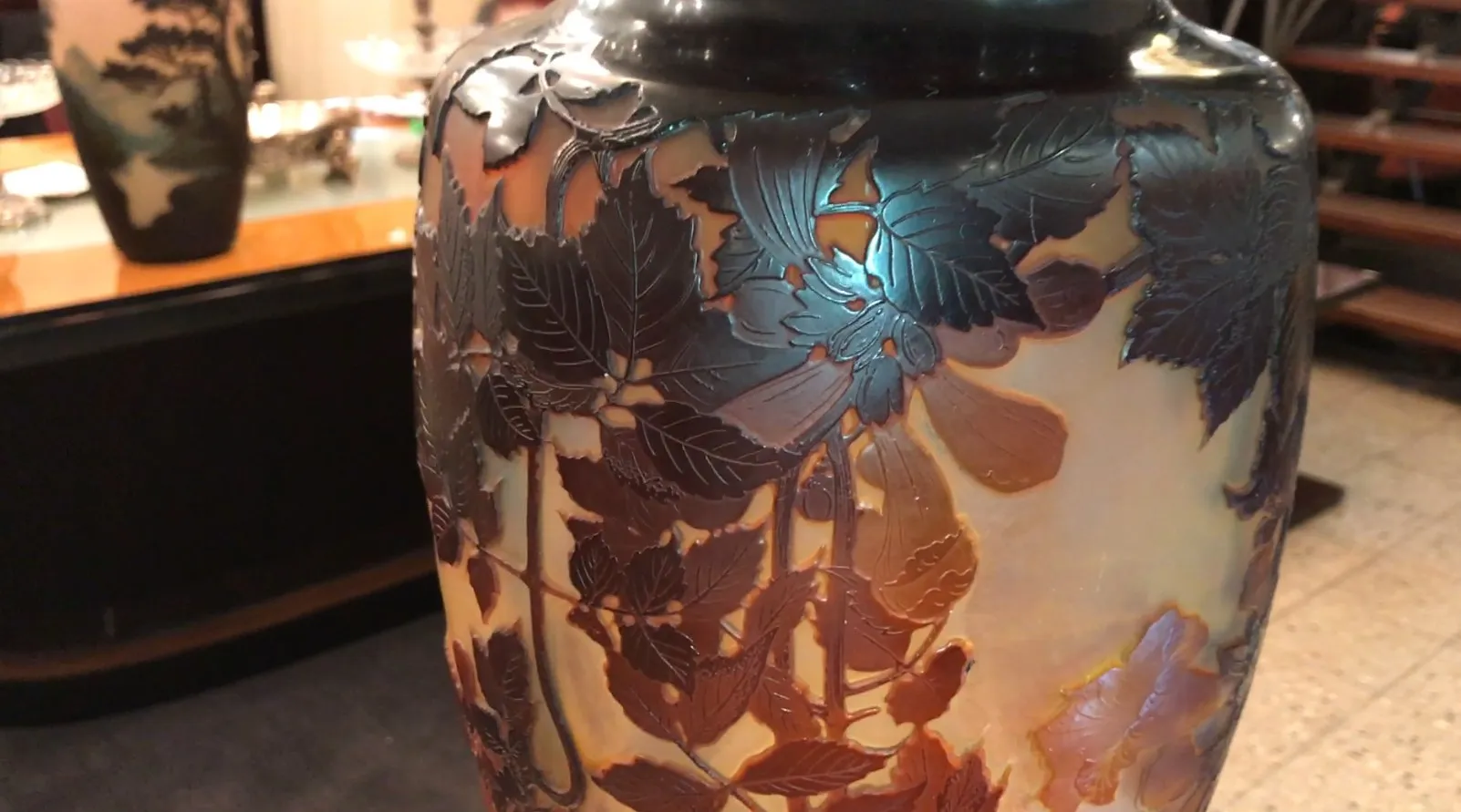 Antique signed glass Gallé with engraved leaves