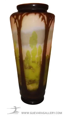 古董签名玻璃花瓶，Gallé ，自然装饰，树木和田野。