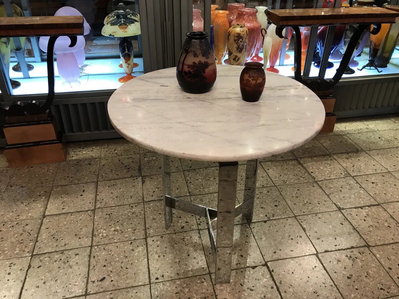 Antichità, vetro firmato D'Argental, decorativo, ceramica, vasi intorno