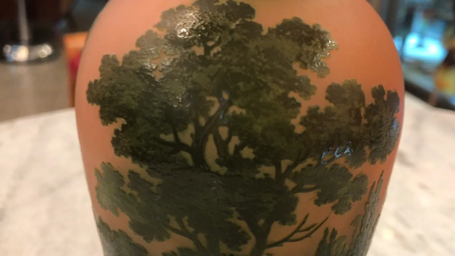 带有绿色风景设计的签名玻璃d'argental