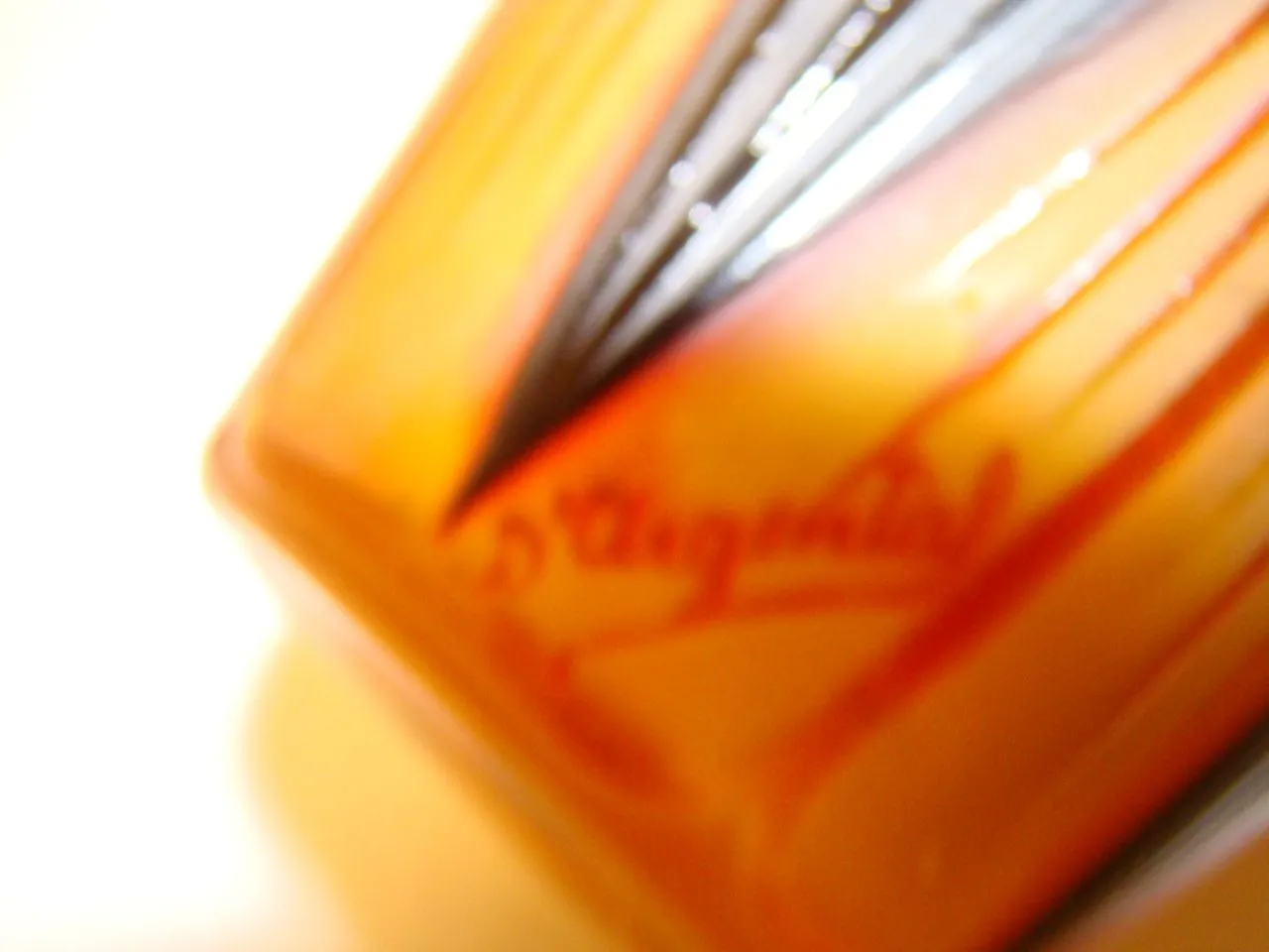 Farbige und elegante signierte Glas D'Argental.