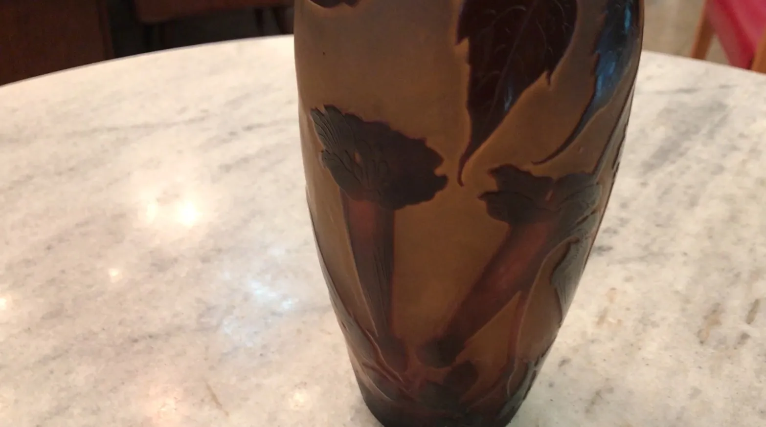 Signed glass D'Argental with floral motifs, antique look