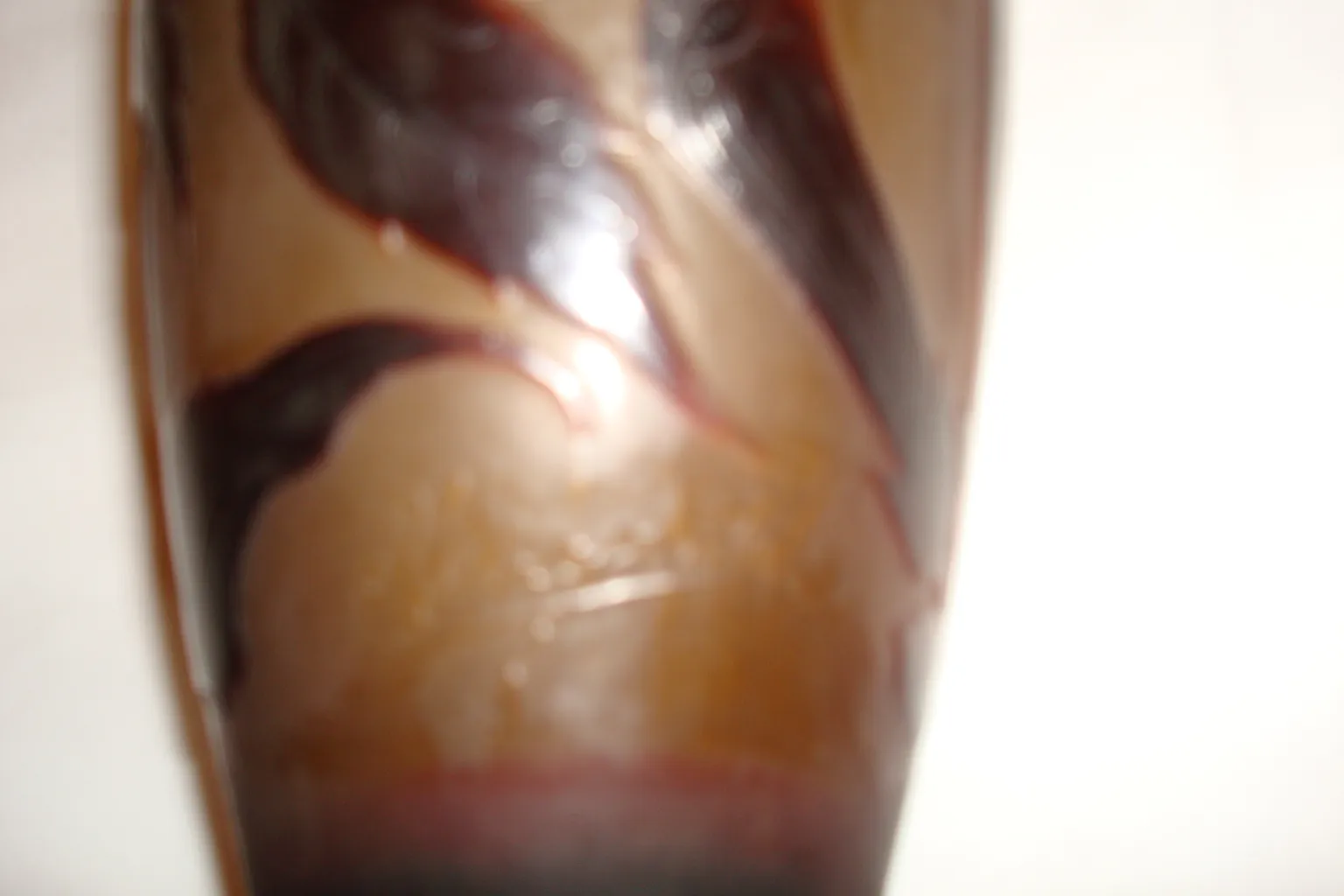 签名玻璃D'Argental，带有古老的花卉设计