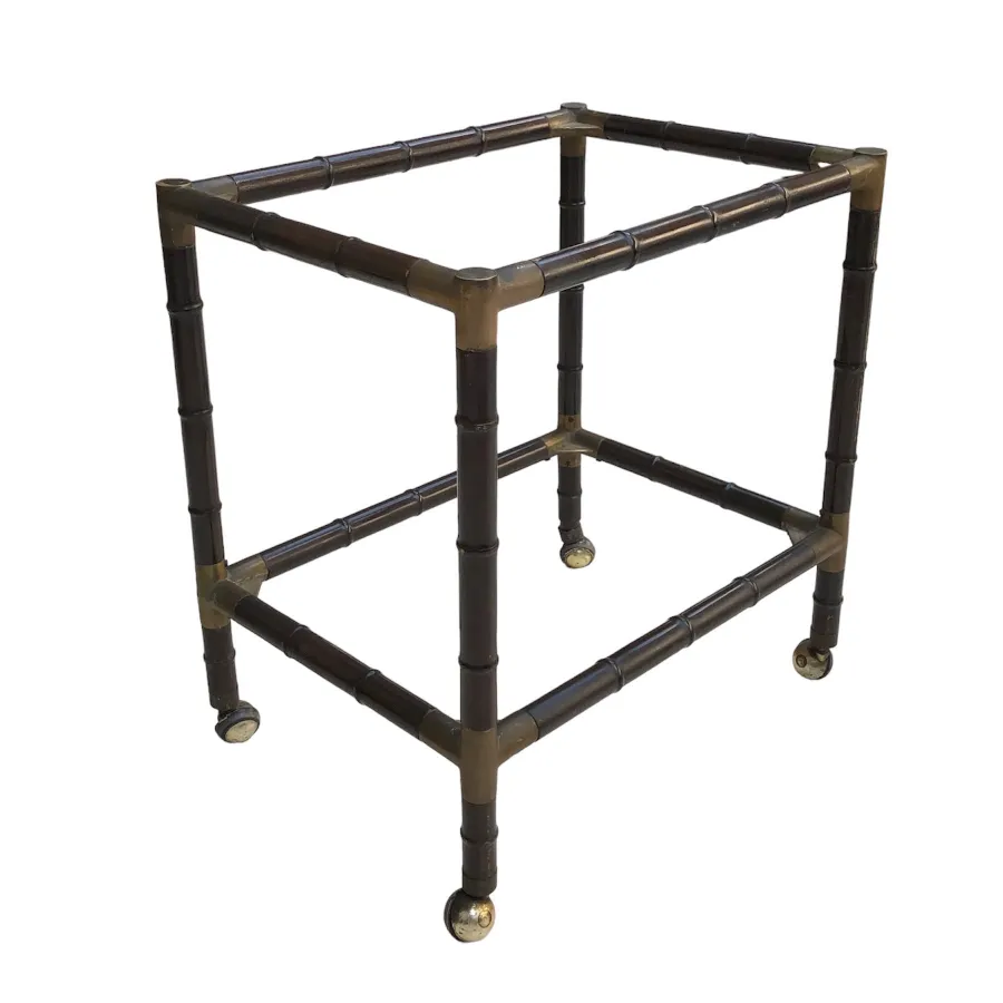 quadratischer Tisch mit Rollen, antiker Stil