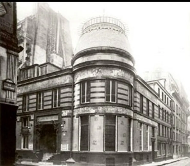 بناية قديمة من maison l'art nouveau في باريس