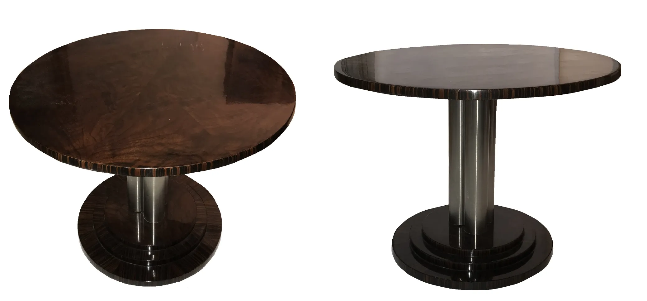 Deux petites tables anciennes avec des bases rondes et un style classique