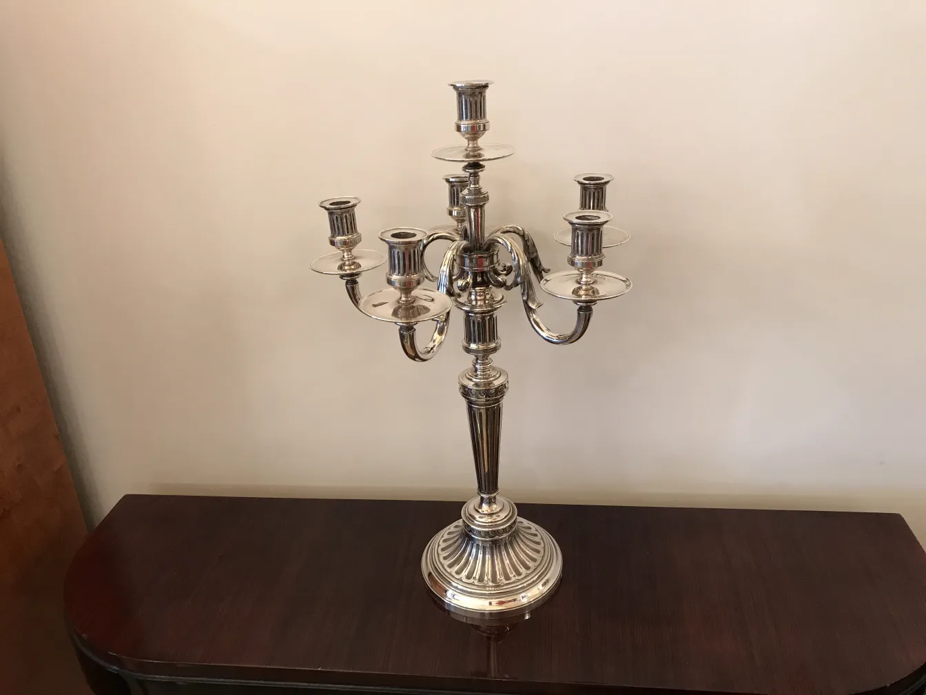 2 castiçais antigos com cinco braços em estilo art nouveau