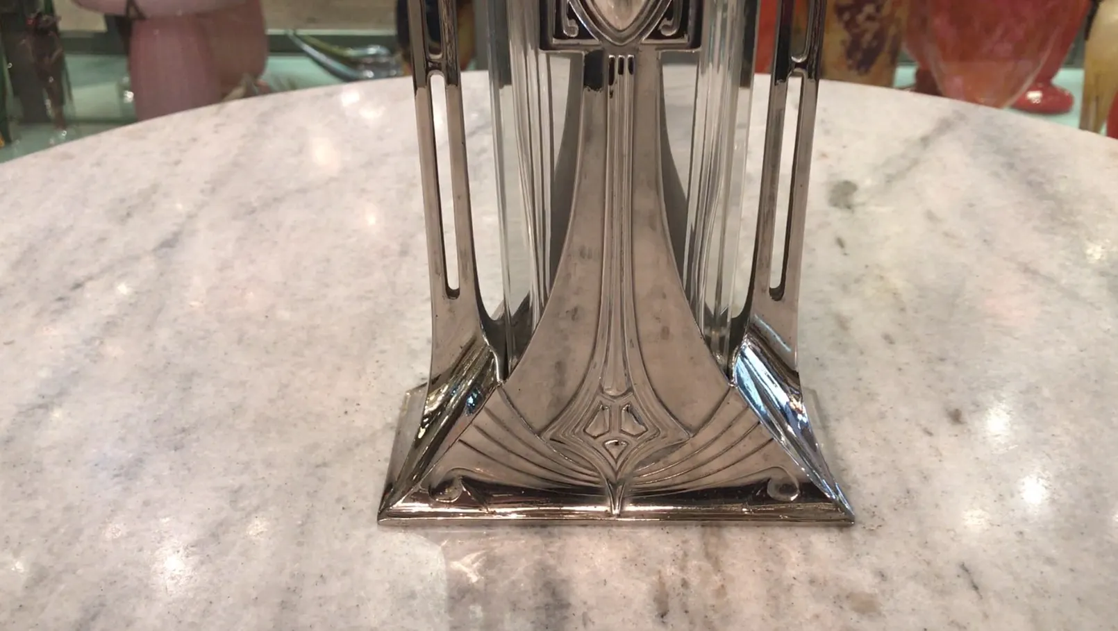 Antike 2 Vasen art nouveau mit verschnörkeltem Design