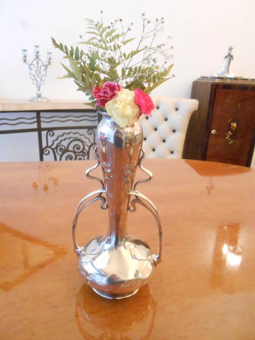 antike art nouveau vase mit bunten blumen