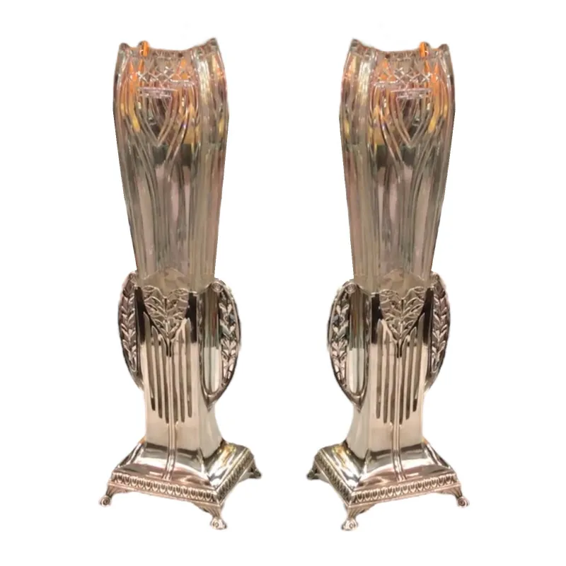 Ensemble de 2 vases anciens au design art nouveau