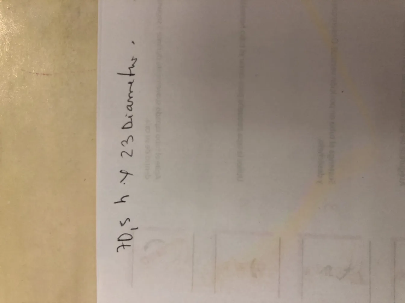 antike dekorative vase auf neutralem Hintergrunde