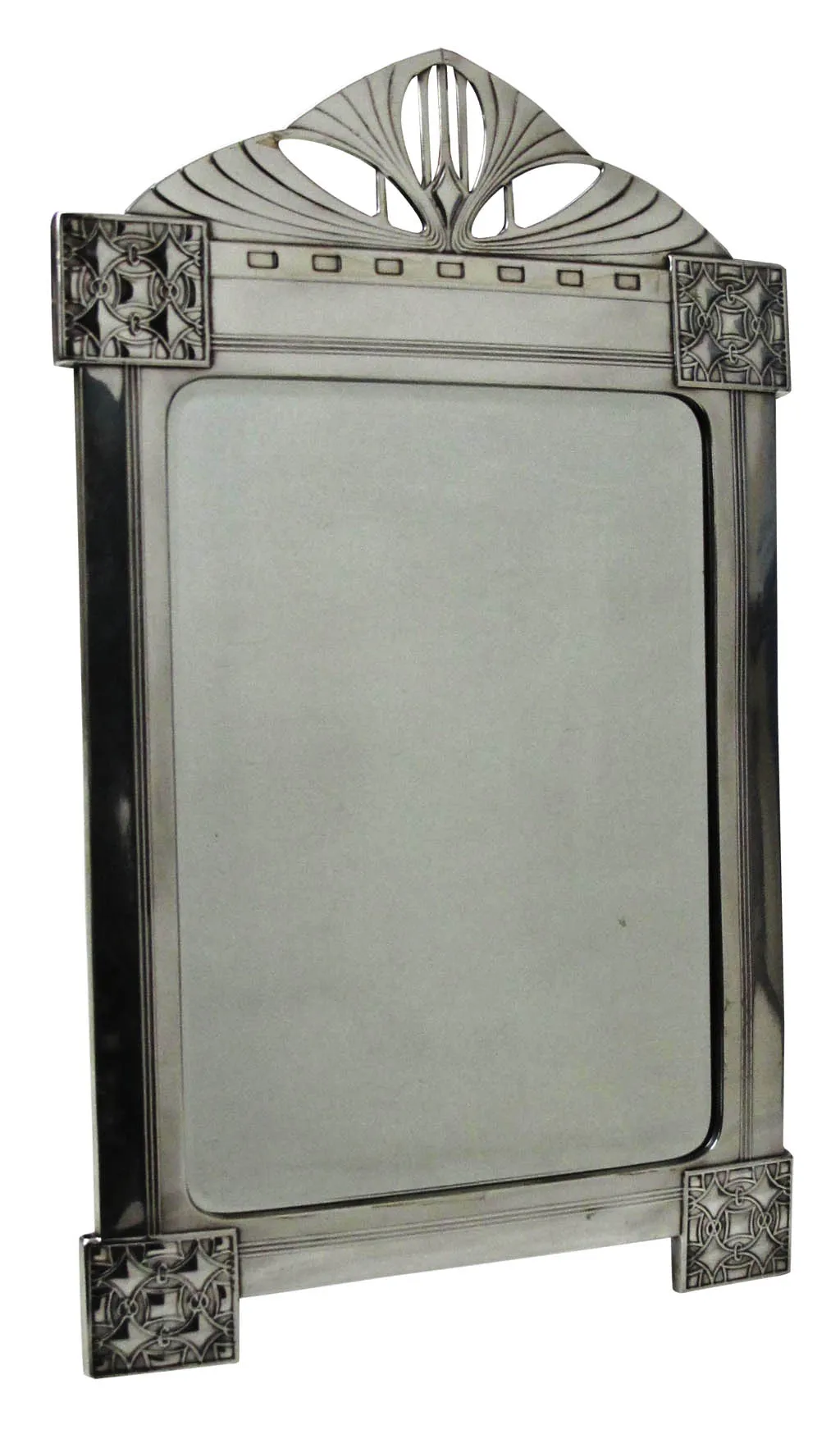 miroir ancien avec un design art nouveau et des détails ornementaux