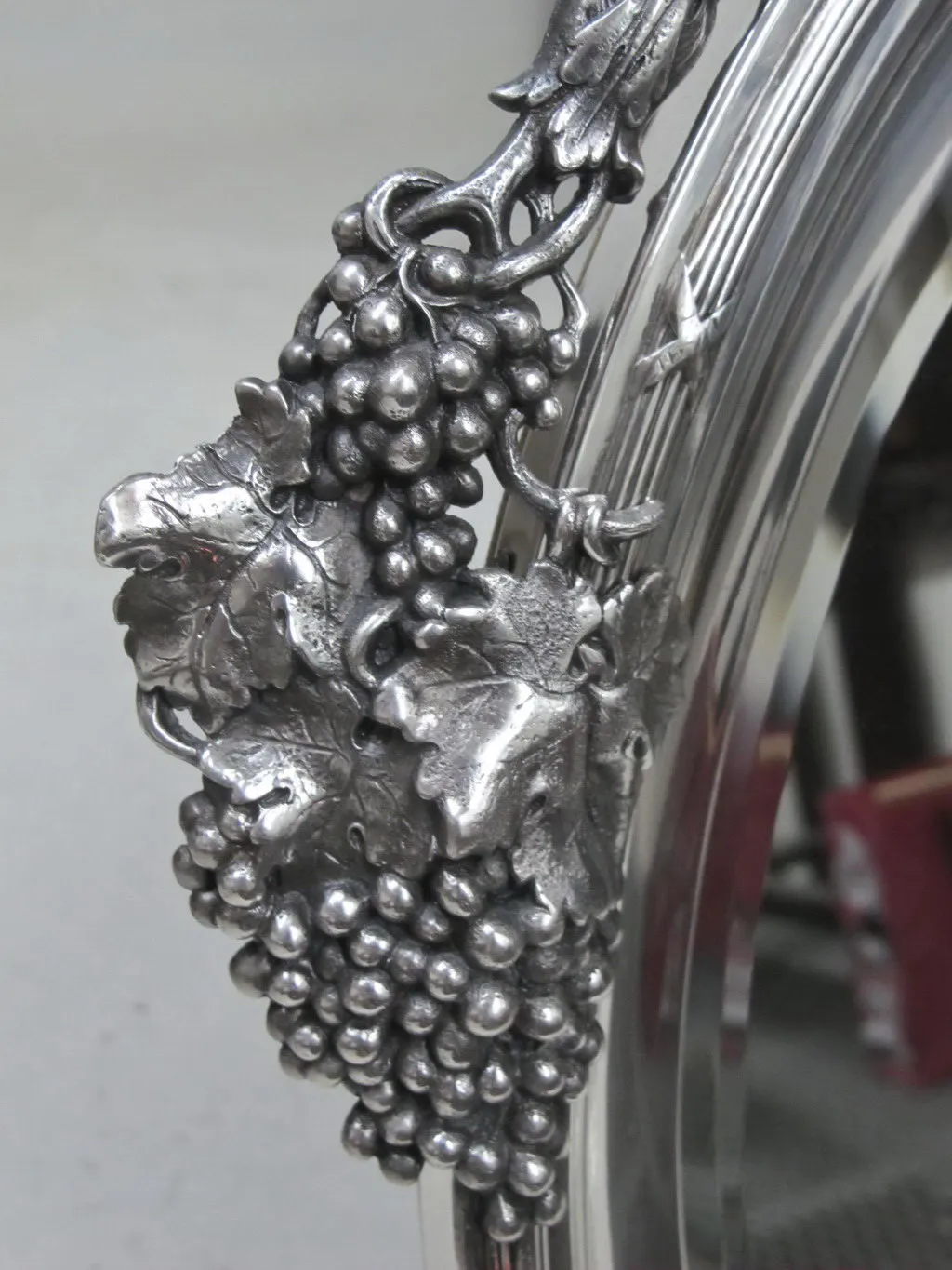 고풍스러운 거울-포도와 나뭇잎 디자인