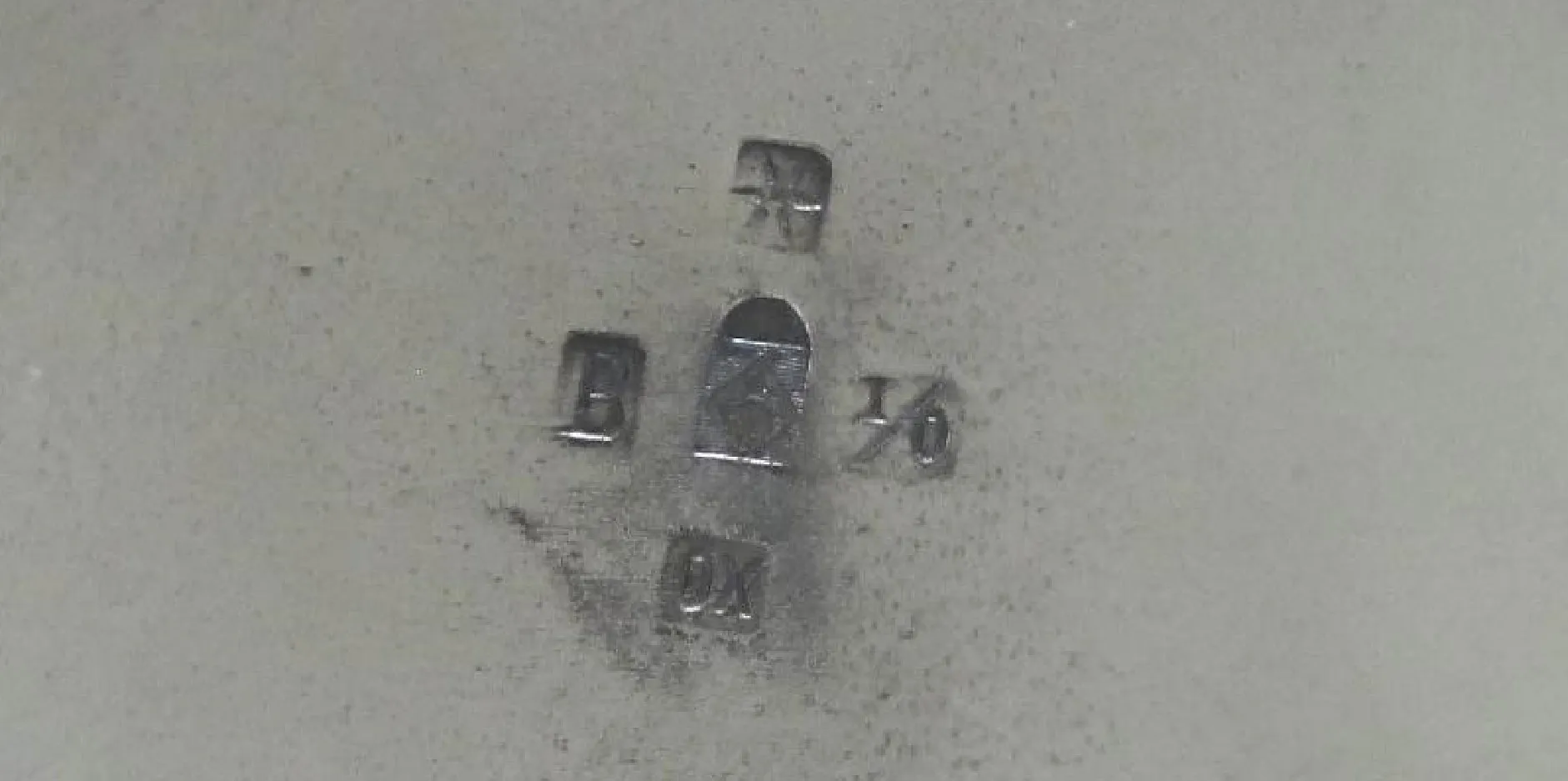 古いティーセット wmf に装飾的な詳細がある