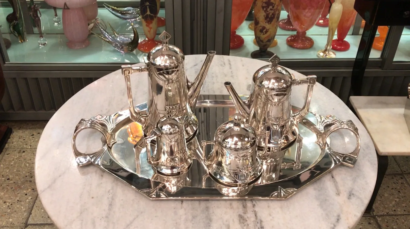 Juego de té antiguo WMF en bandeja brillante, con teteras y cremera