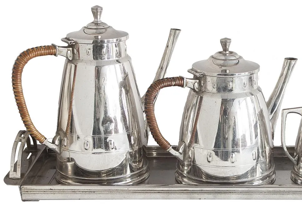 set da tè antico WMF su un vassoio, design elegante