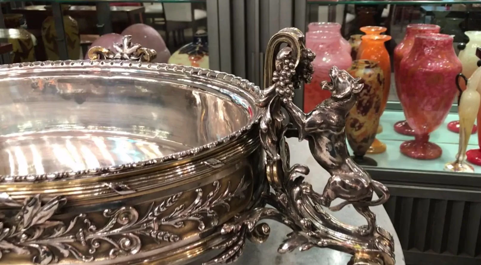 centro de mesa decorativo christofle com design elegante e detalhes requintados