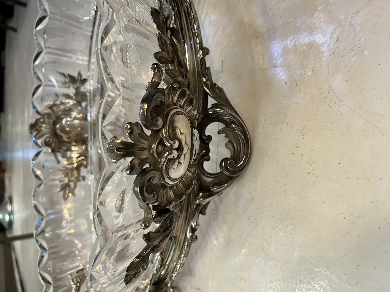 centre de table ancien Christofle avec bords décoratifs ornés