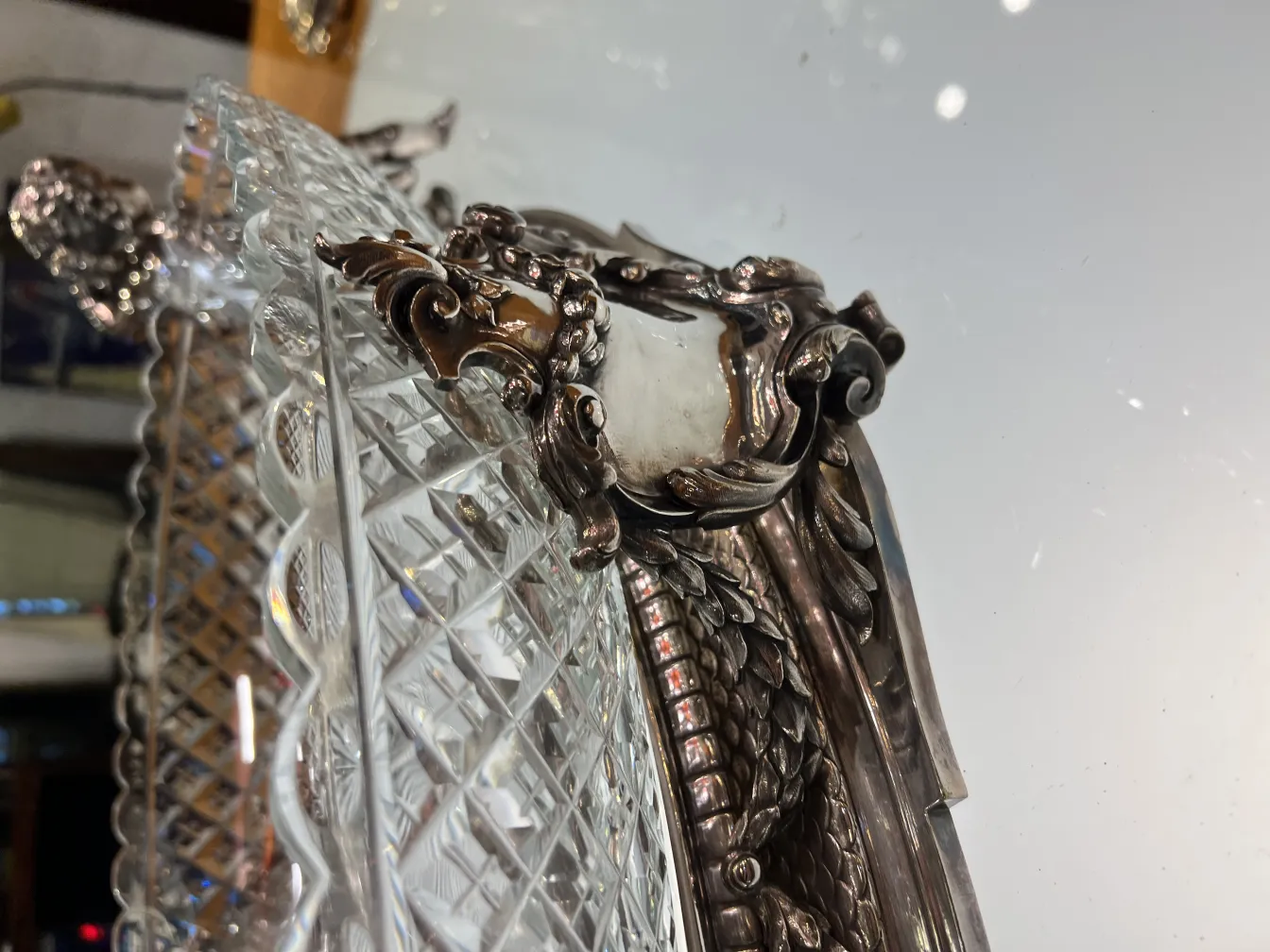 古董中心装饰品 Christofle 具复杂细节