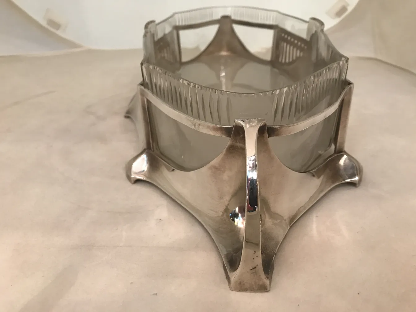 centre de table WMF ancien avec design octogonal