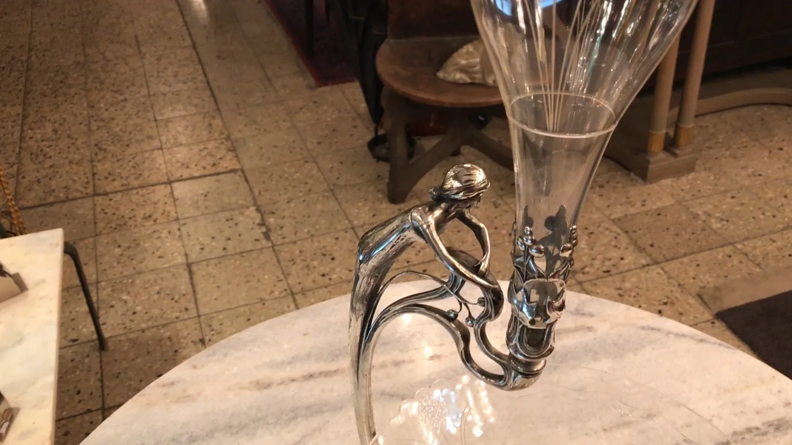 古董中心装饰品wmfs在温馨环境中与背景家具