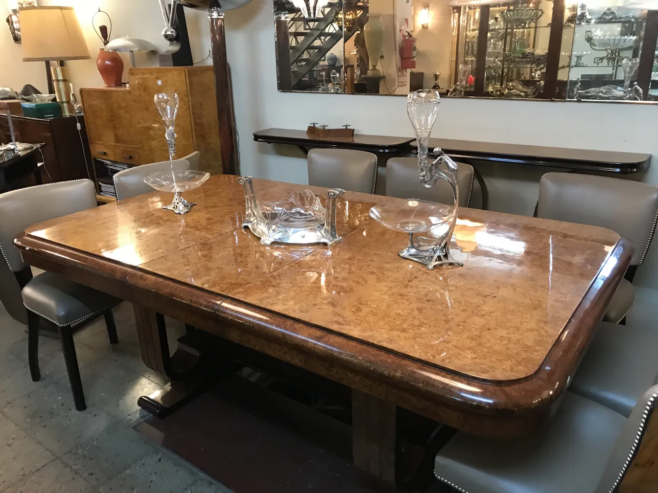 centrotavola antico WMF su una tavola elegante