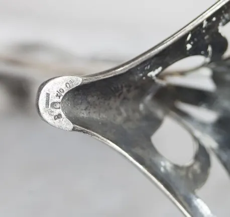 centre de table wmfm au design ancien, décoratif et élégant