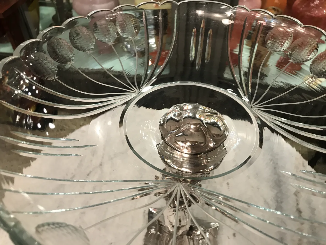 Centro de mesa antiguo WMF con diseño elegante y decorativo, ideal para decoración