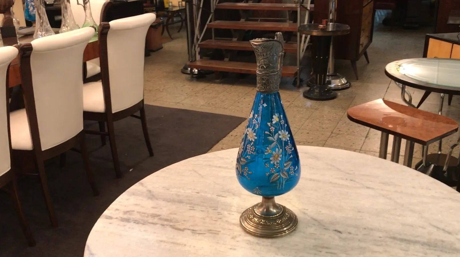 2 pichets WMF anciens décorés avec des fleurs en bleu