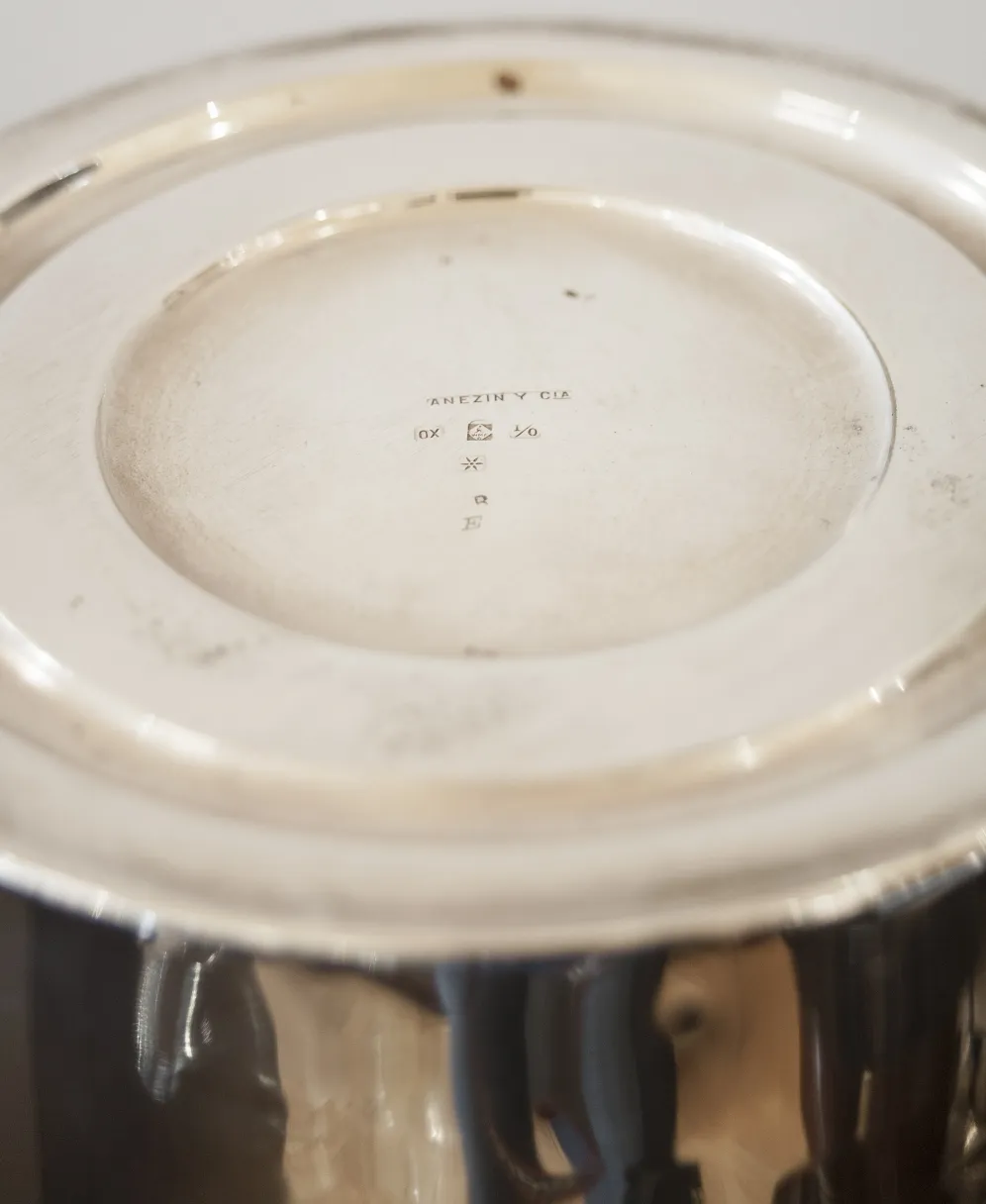 古いシャンパンクーラー wmfd輝くデザインの丸い底