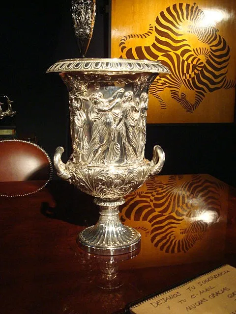 2 seaux à champagne antiques wmfs avec motifs ornementaux