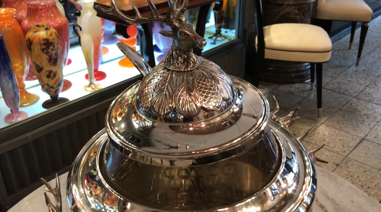 bol à punch ancien WMF avec couvercle décoratif et cerf en relief