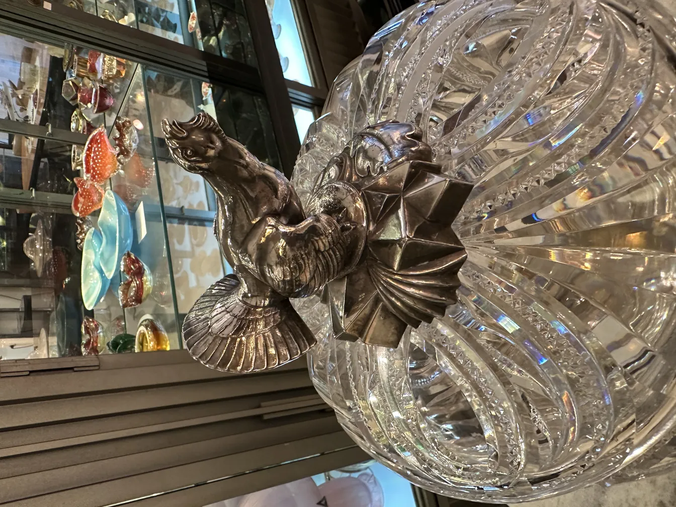 Antica ciotola da punch WMF con design classico e forma decorativa.