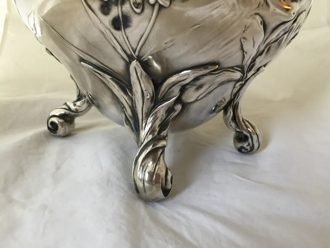 प्राचीन पंच कटोरे wmfi सुरुचिपूर्ण आधार और पुष्प विवरण