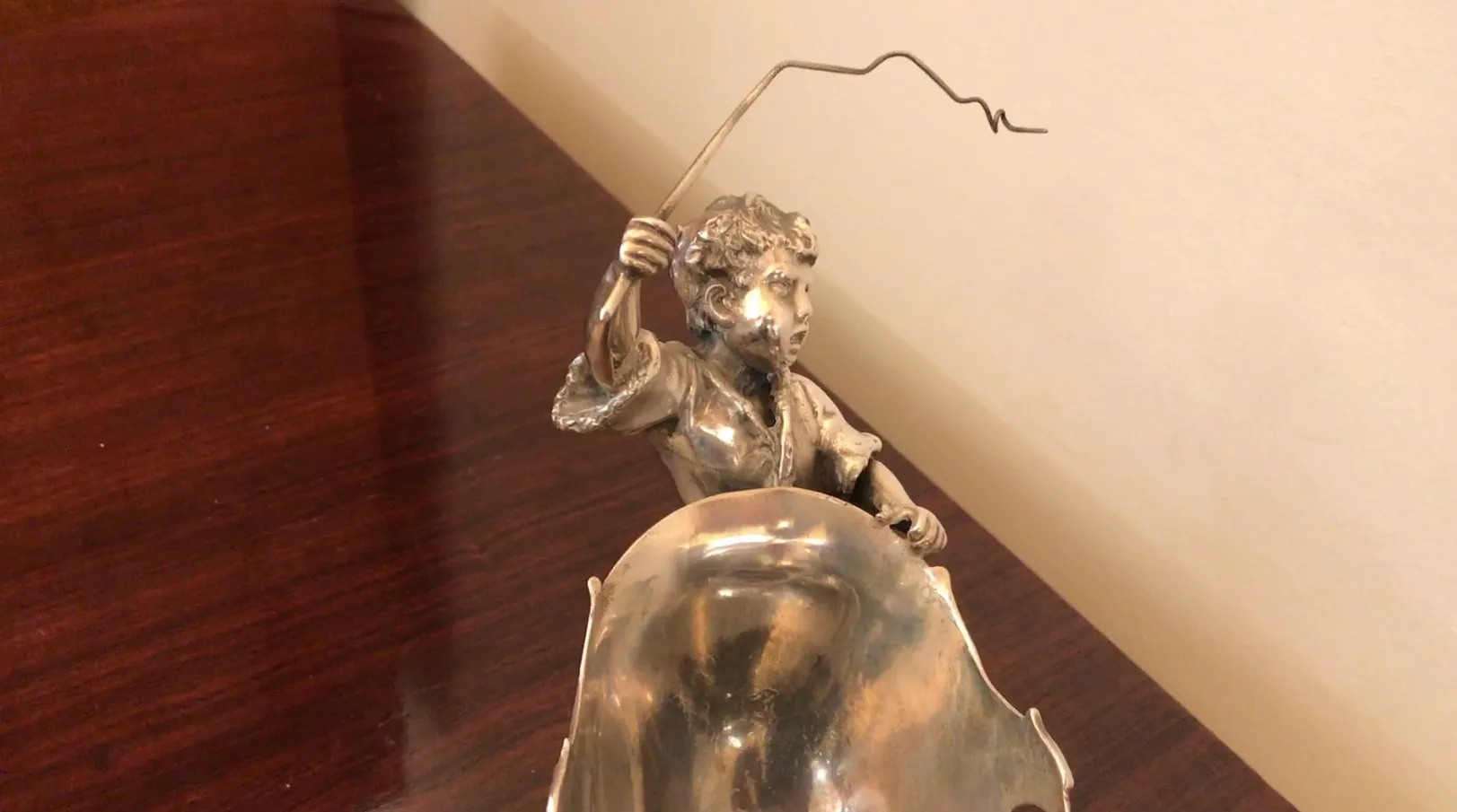 Plateaux de carte ancien WMF avec figure décorative.