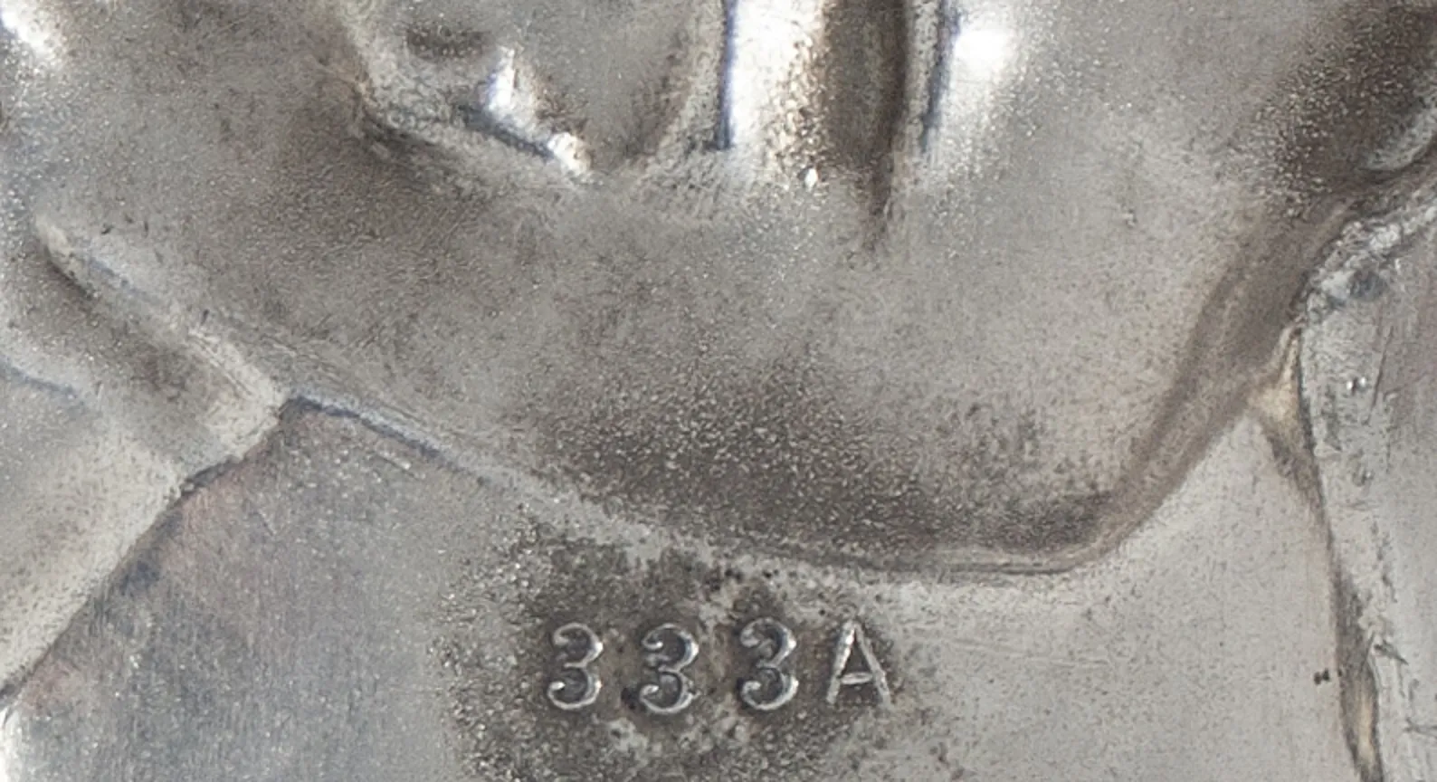 古董卡片托盘 WMF 具有优雅的设计和装饰细节