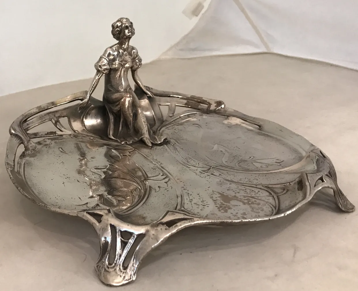 Plateau de cartes ancien WMF avec figure décorative