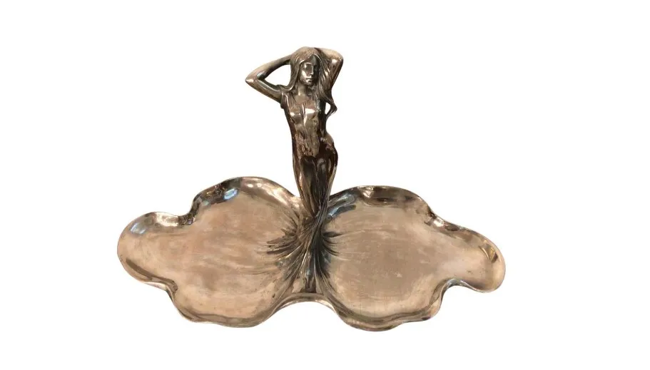 plateau de carte ancien avec figurine au centre, courbes élégantes