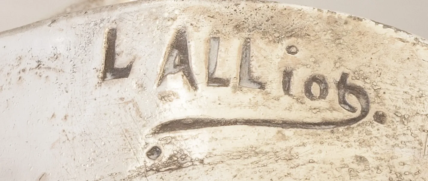 古董卡片托盘，有l.allion的铭文，经典风格