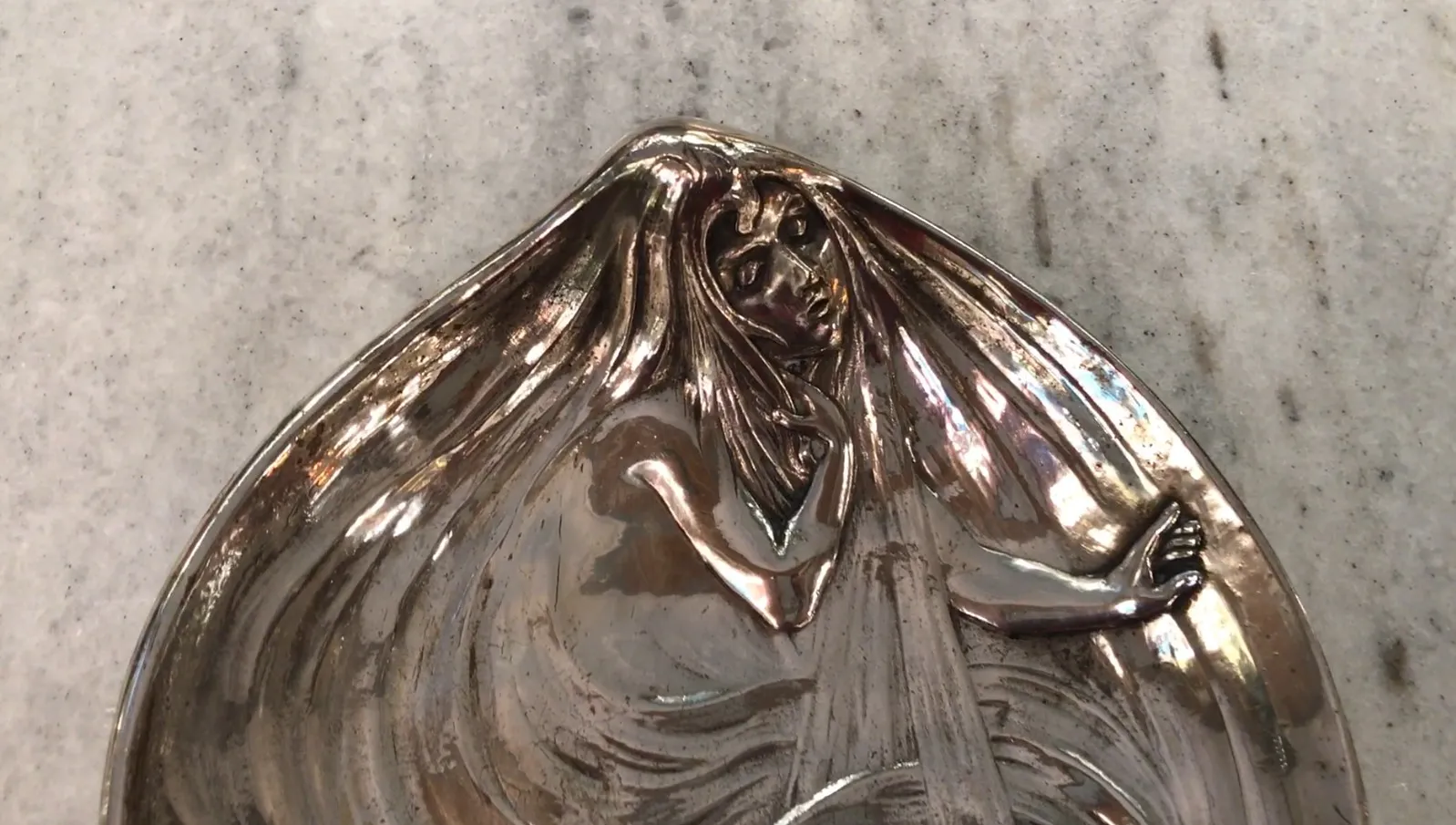 antikes WMF Kartenfach mit detailliertem Design