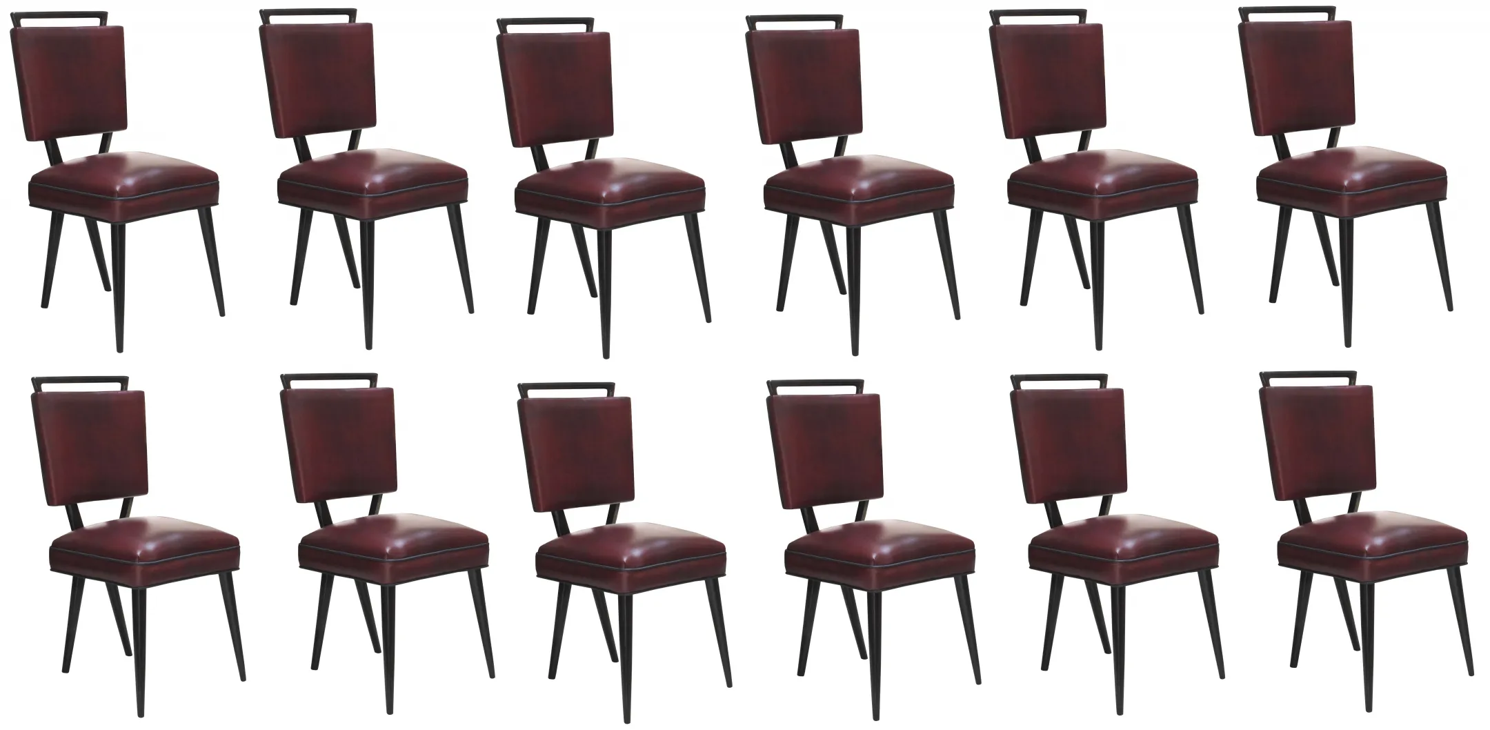 Conjunto de 12 cadeiras antigas com detalhes únicos